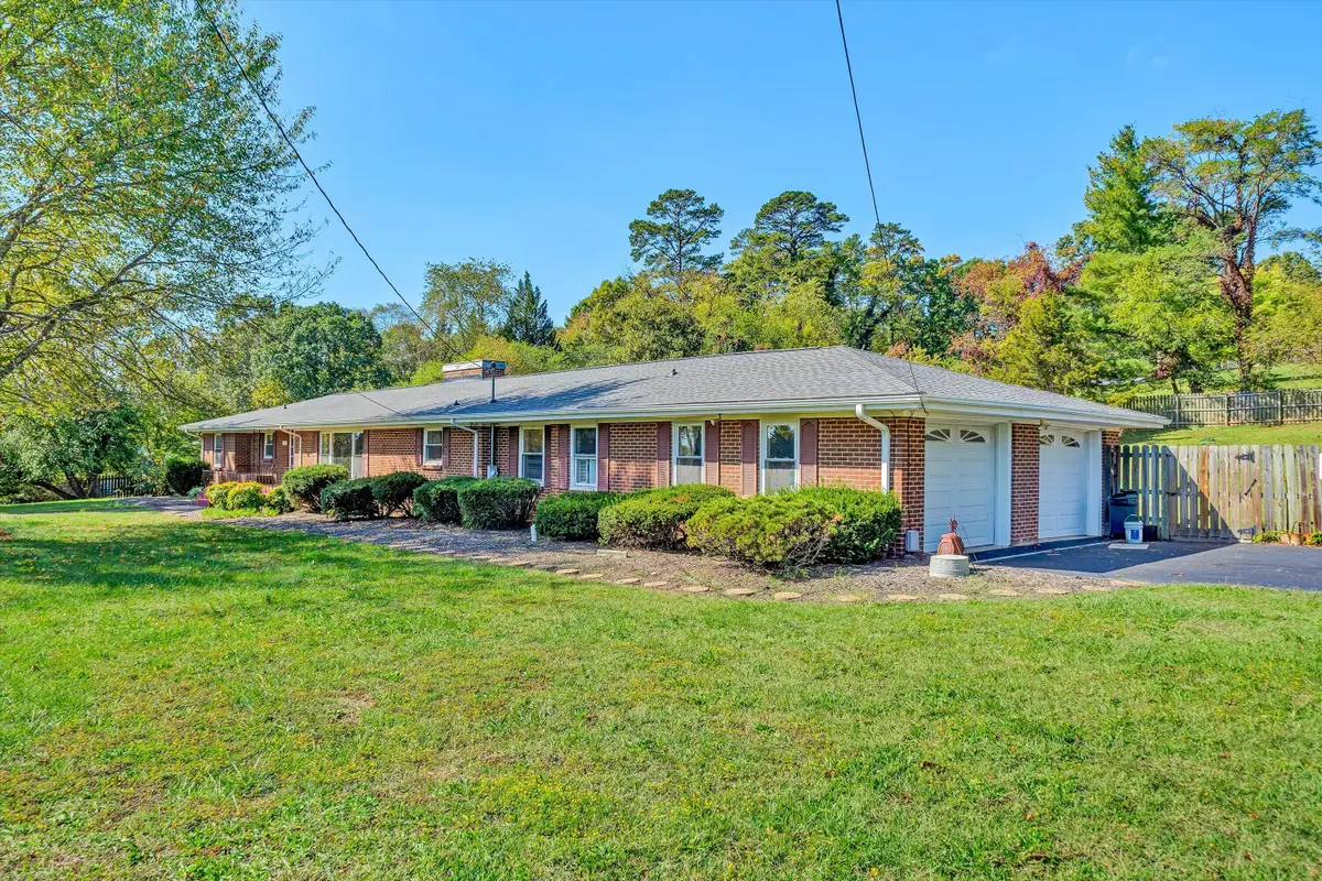 6932 Dallas, Roanoke, VA 24019 - #1