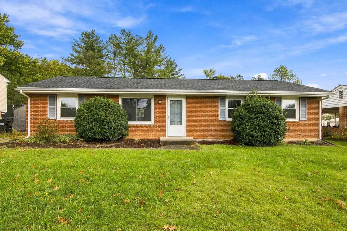 2827 Diplomat, Roanoke, VA 24019 - #1