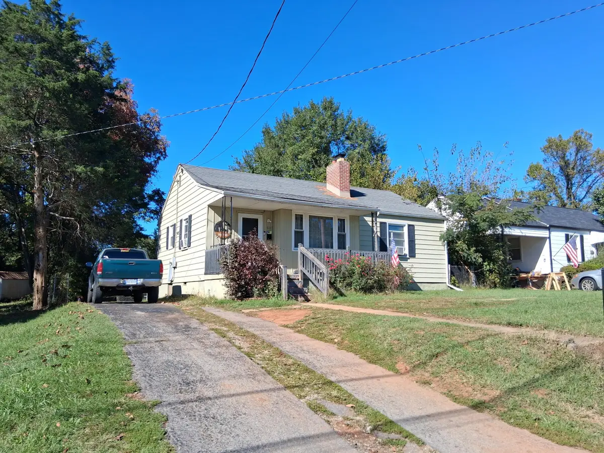 711 Hershberger, Roanoke, VA 24012 - #1