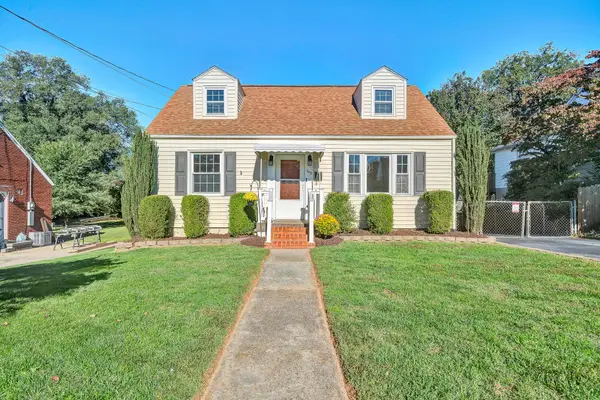 2418 Churchill, Roanoke, VA 24012