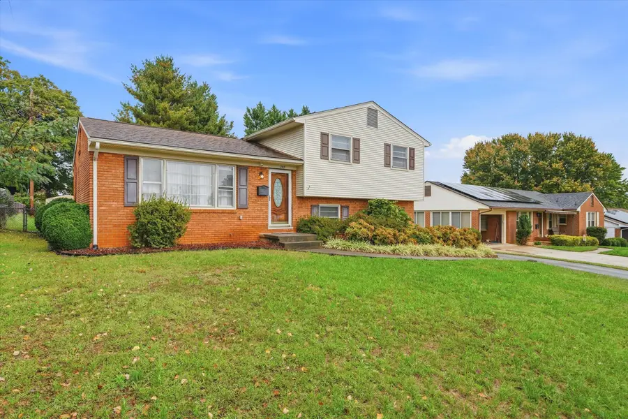 202 Monterey, Roanoke, VA 24012 - #2