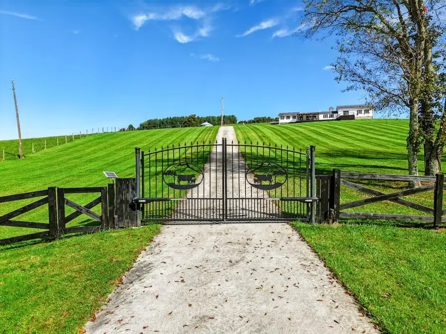 1421 Duncans Chapel, Willis, VA 24380 - #2