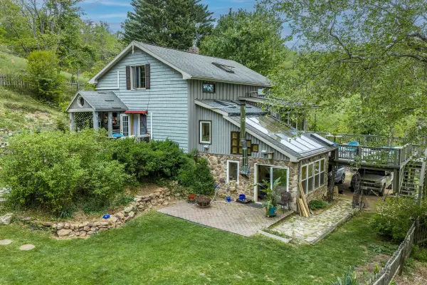 311 Higgins Hollow, Lexington, VA 24450