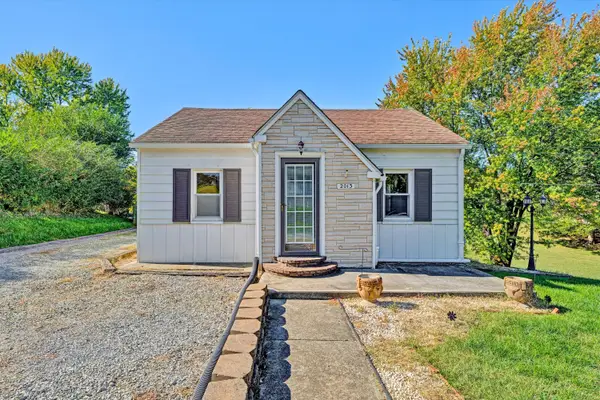 2013 Mulberry, Salem, VA 24153