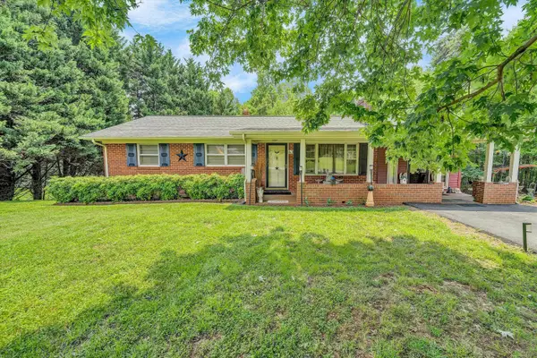 63 Archway, Bassett, VA 24055