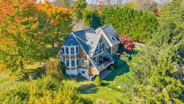 421 Anchor, Moneta, VA 24121