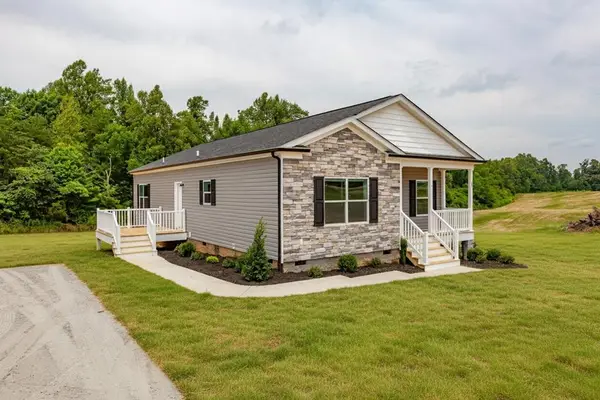 967 Levi Road, Green Bay, VA 23942