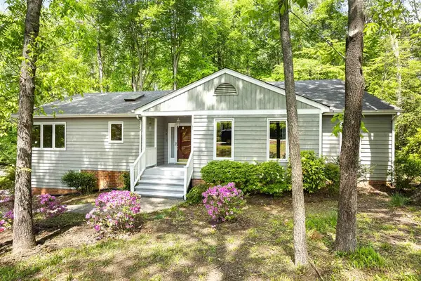 8416 Summit Acres Dr, Chesterfield, VA 23235