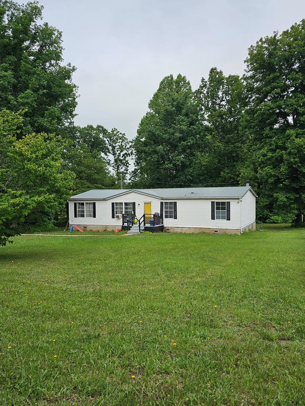 1083 Hog Wallow, Nathalie, VA 24577