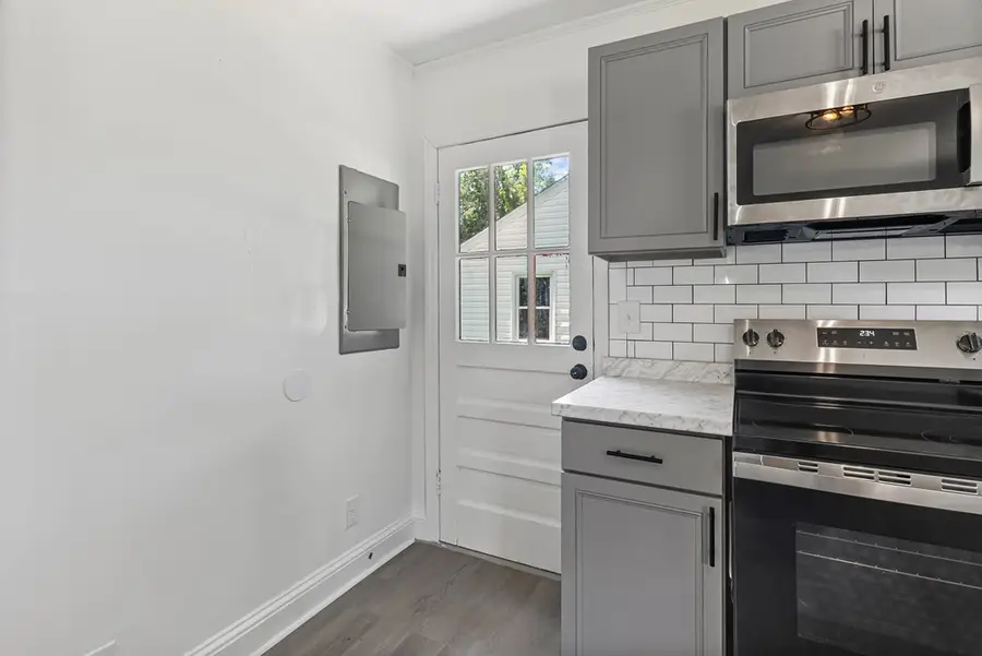 607 Longwood Avenue, Farmville, VA 23901 - #3