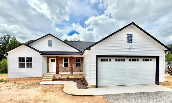 1373 Twenty Two Rd, Pamplin, VA 23958