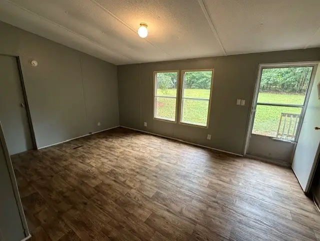 274 Rose Lane, Drakes Branch, VA 23937 - Image #2