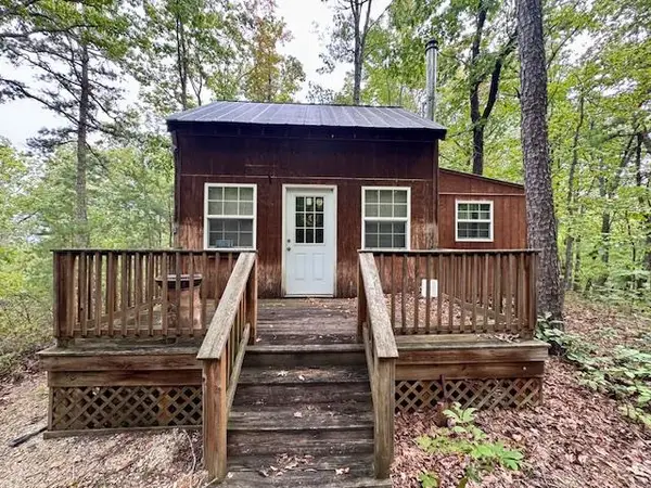 Cabin Lane, Gladstone, VA 24553
