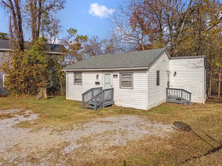 504 Longwood Ave, Farmville, VA 23901 - Image #2