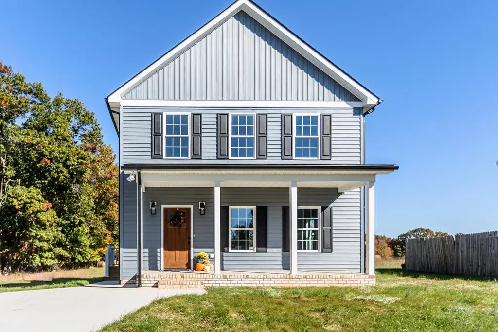 413 North Ave, Appomattox, VA 24522 - #1