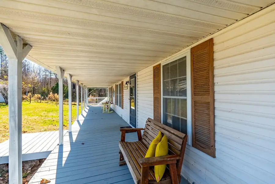 299 Arvins Store Rd, Meherrin, VA 23954 - #2