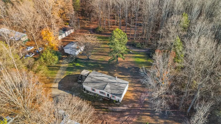 397 Trices Lake Rd, Columbia, VA 23038 - Image #3
