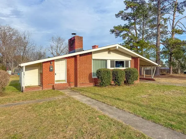 509 Custis Street, Crewe, VA 23930