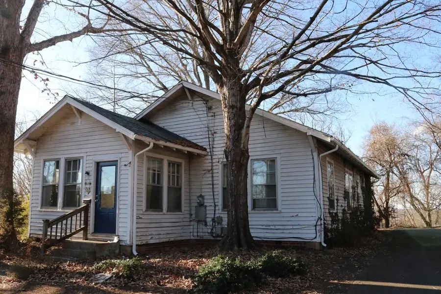 205 Cedar Ave, Farmville, VA 23901 - Image #2