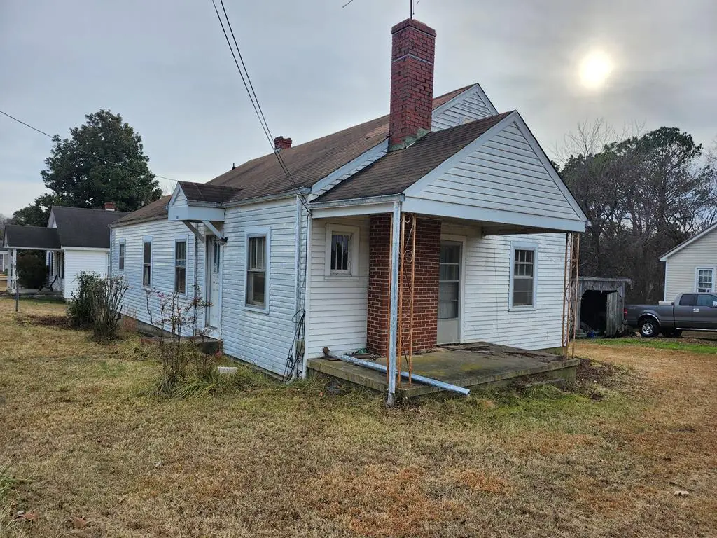 1801 Roberts Street, Farmville, VA 23901 - Image #1