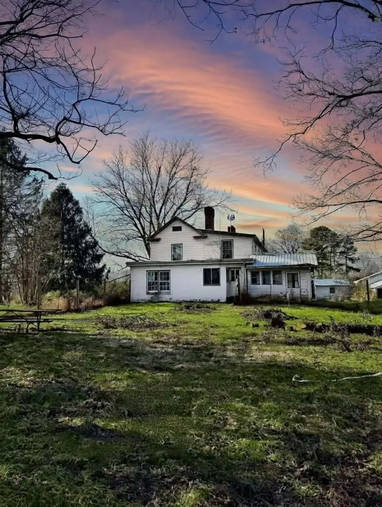 3970 Hungarytown Rd, Blackstone, VA 23824 - Image #2