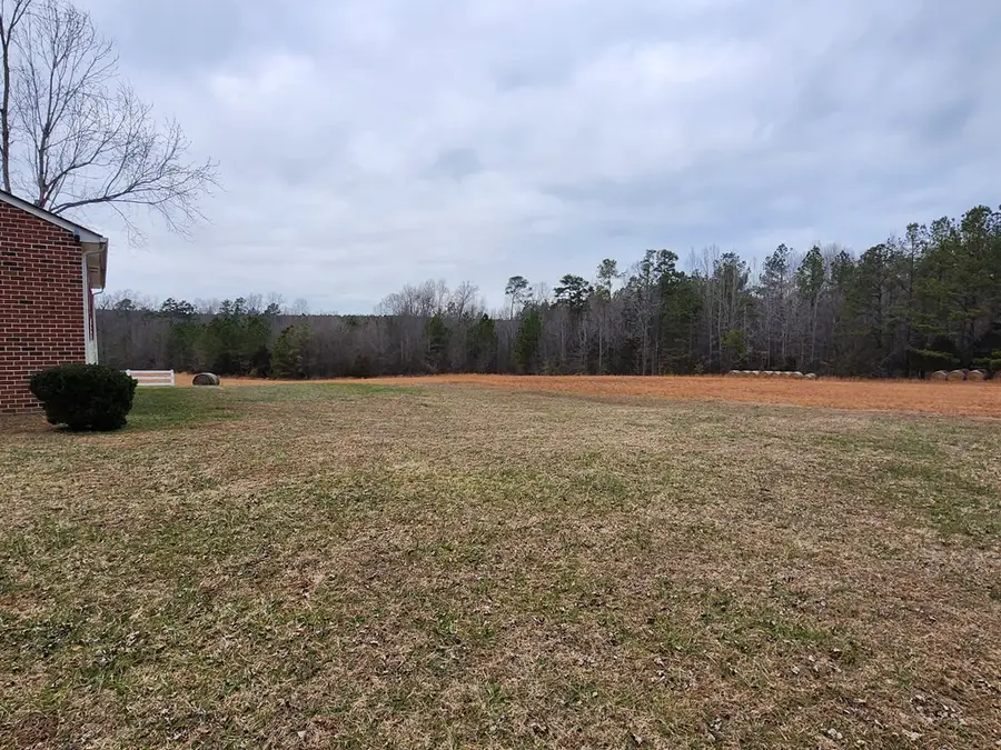 1421 Winningham Rd, Crewe, VA 23930 - Image #2