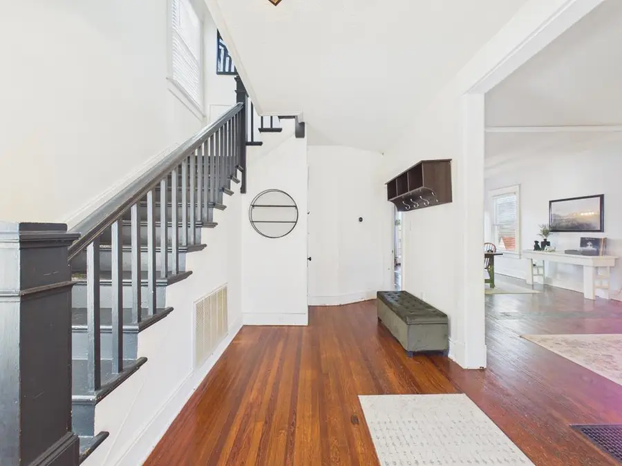 313 N Bridge St, Farmville, VA 23901 - #3