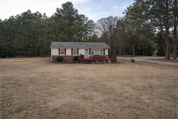 3055 Fletcher Chapel Rd, Kenbridge, VA 23944