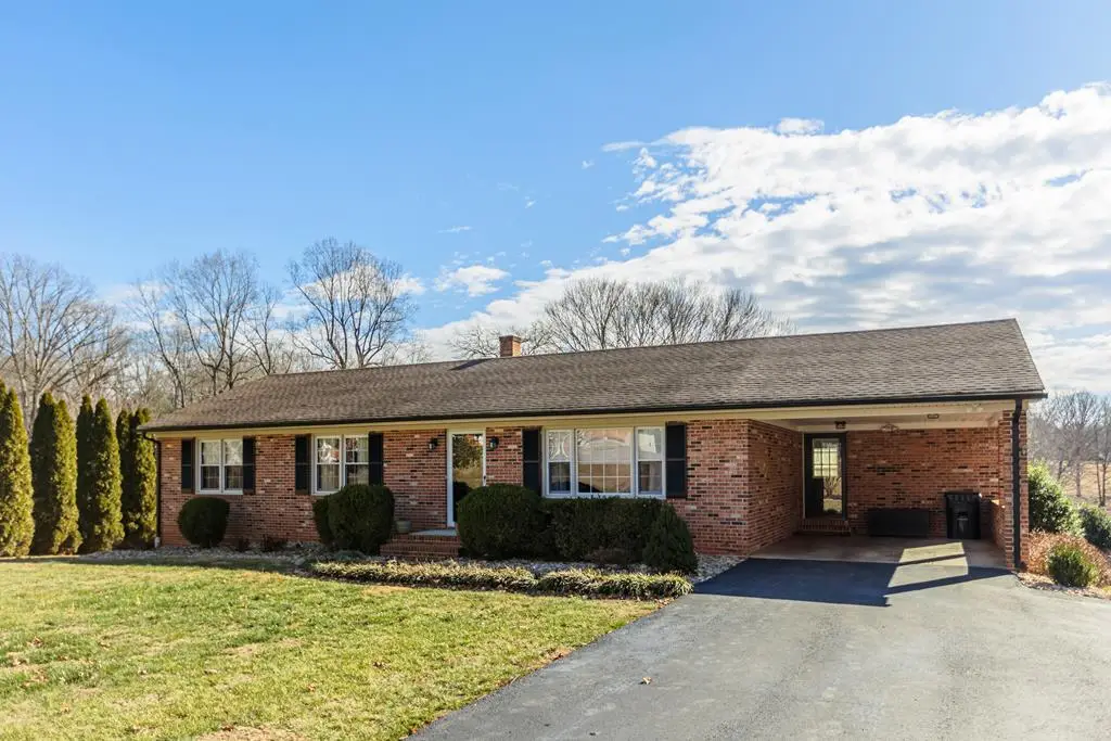 124 Walton Drive, Appomattox, VA 24522 - Image #1