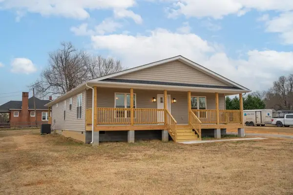 121 Pine Haven St, Keysville, VA 23947