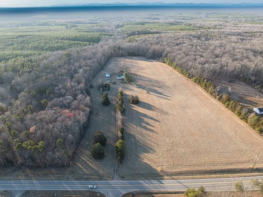 25805 N James Madison Hwy, New Canton, VA 23123 - #3