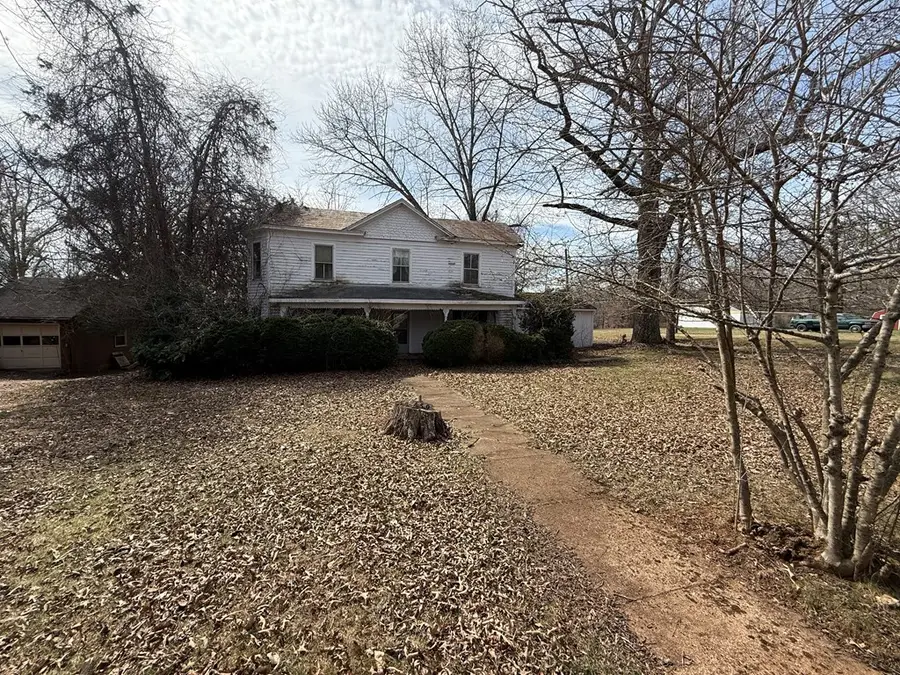 459 Proctor St, Drakes Branch, VA 24060 - #2
