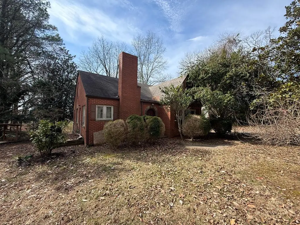 455 Proctor St, Drakes Branch, VA 24069 - #1