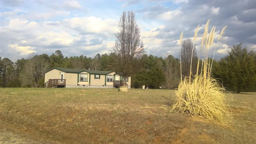 1537 Tomlinson Rd, Victoria, VA 23974 - #3