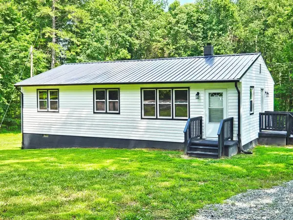 1982 Redd Shop Road, Farmville, VA 23901