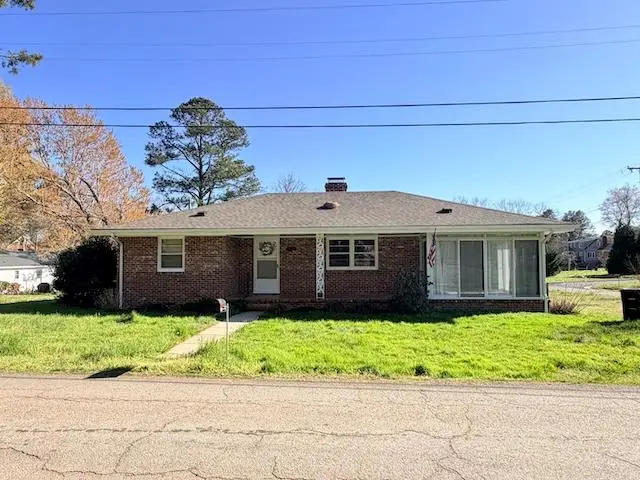 1392 Jefferson Street, Boydton, VA 23917 - #1