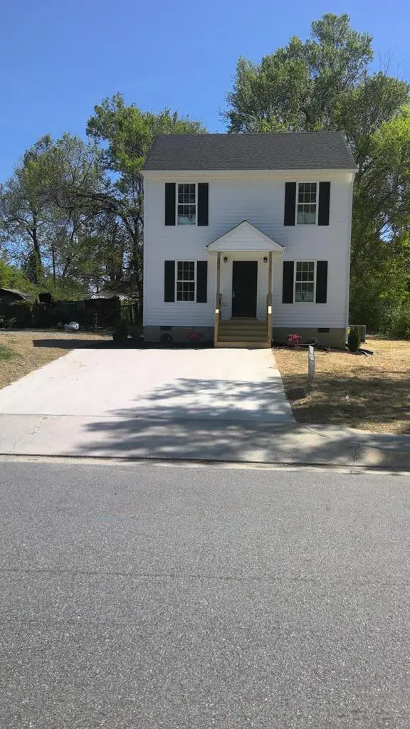 306 N. West Ave, Blackstone, VA 23824 - #1