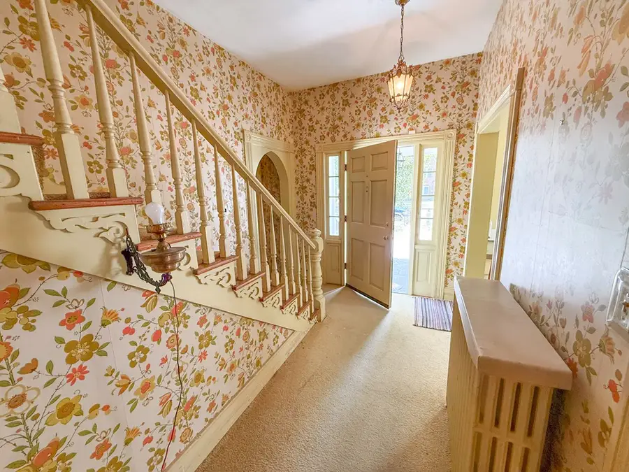 410 Brunswick Avenue, Blackstone, VA 23824 - #2
