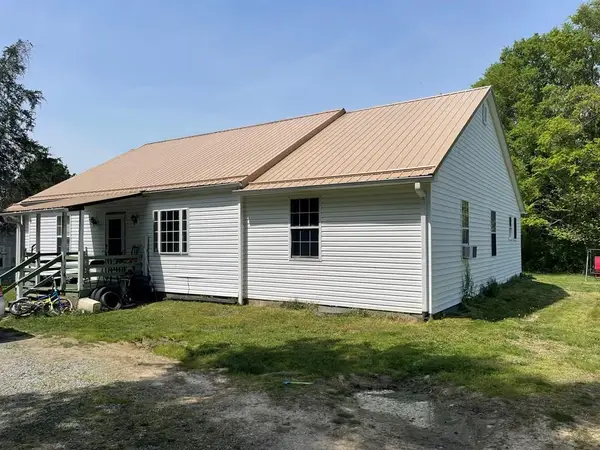 1099 Green Level Rd, Scottsburg, VA 24589