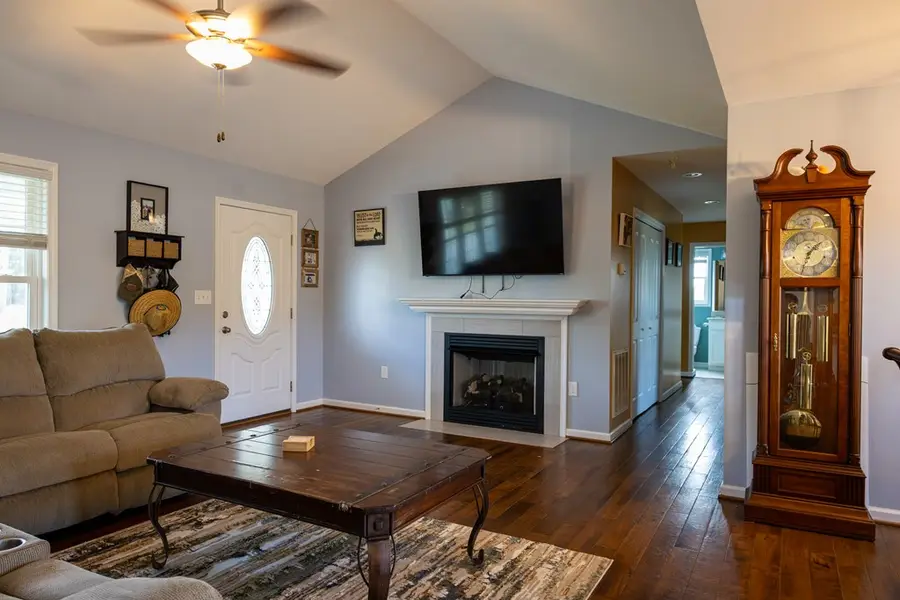 4441 Pin Oak Rd, Prospect, VA 23960 - #3