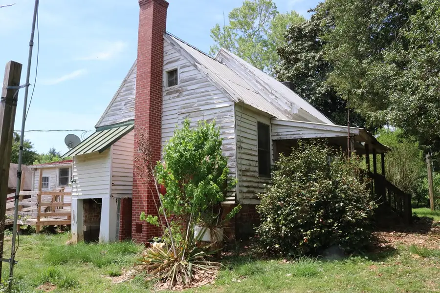 1024 Sulphur Spring Rd, Prospect, VA 23960 - #3