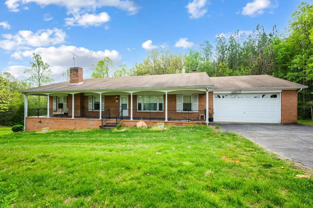 2809 Hillcroft, Charlotte Court House, VA 23923 - #1