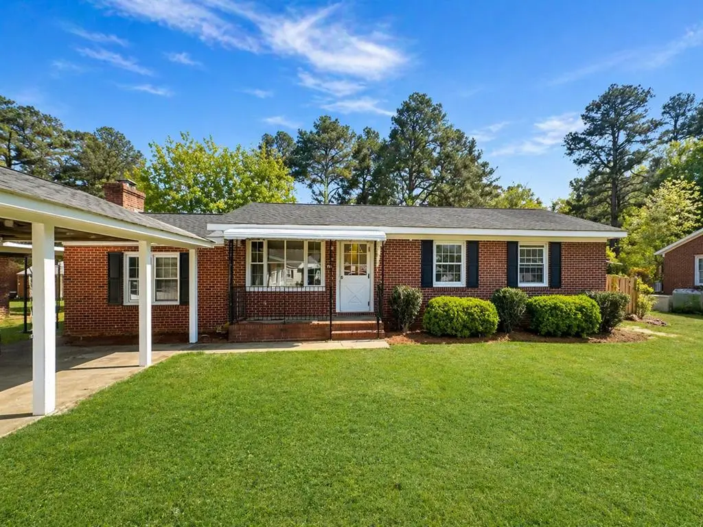 28 Ridge St, Blackstone, VA 23824 - #1