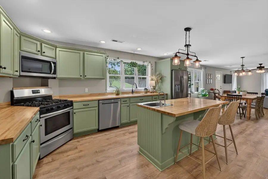 2667 S Constitution Rte, Dillwyn, VA 23936 - #3