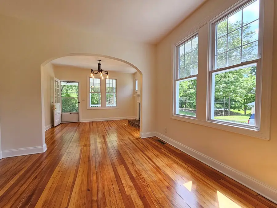 913 W Osborn, Farmville, VA 23901 - #2