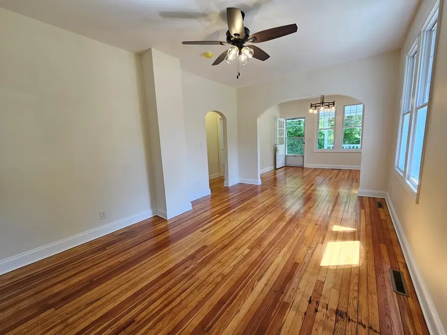 913 W Osborn, Farmville, VA 23901 - #3