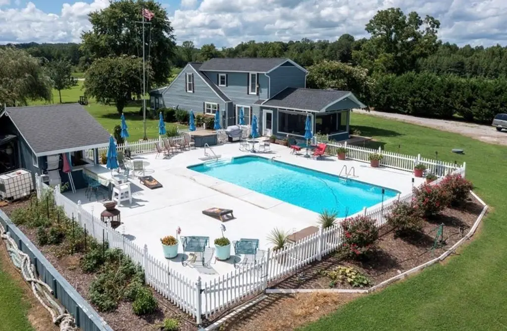 8 Red Oak Ln, Skipwith, VA 23968 - #1