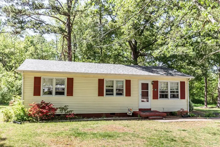 205 Lombardy Street, Appomattox, VA 24522 - #2