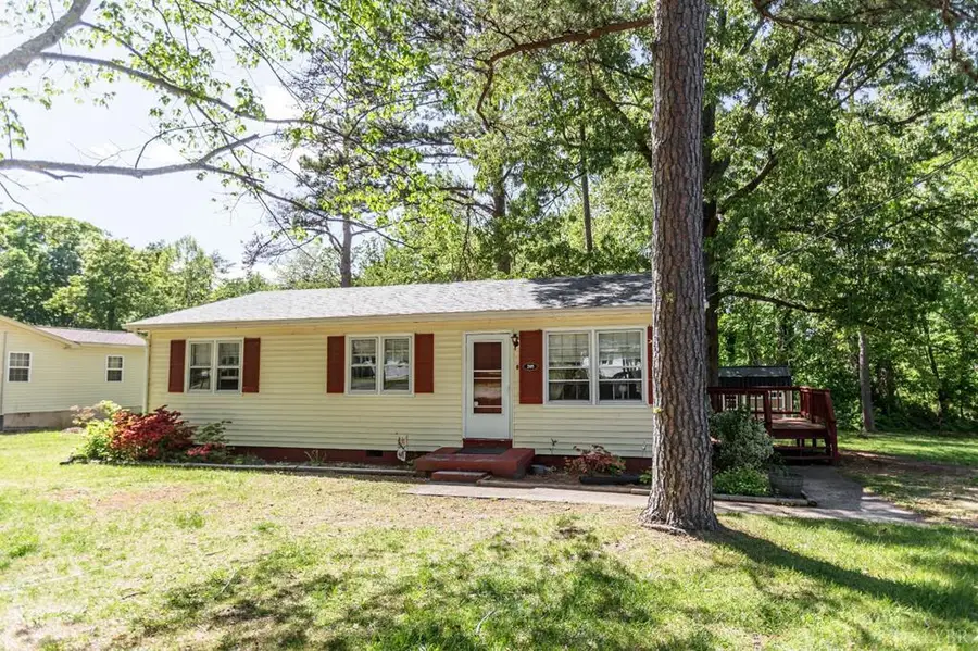 205 Lombardy Street, Appomattox, VA 24522 - #3
