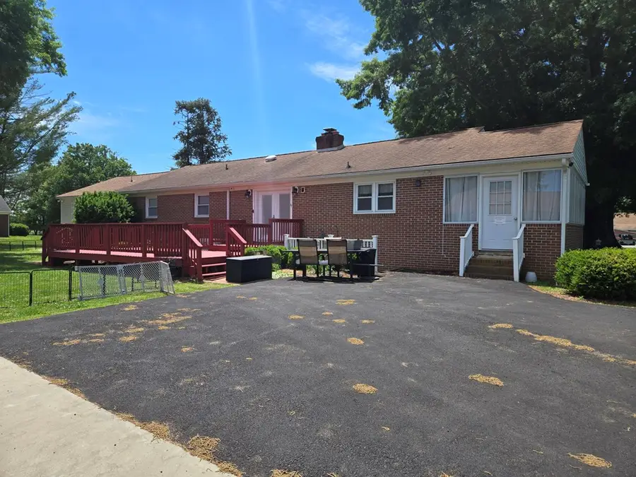 6 Mahan, Farmville, VA 23901 - #2